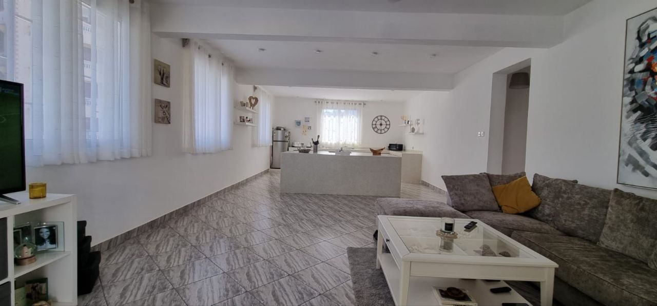 Downtown Apartment