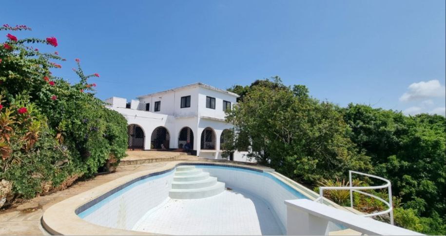 Oceanview Mansion